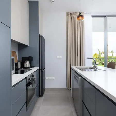 Apartment Allure *