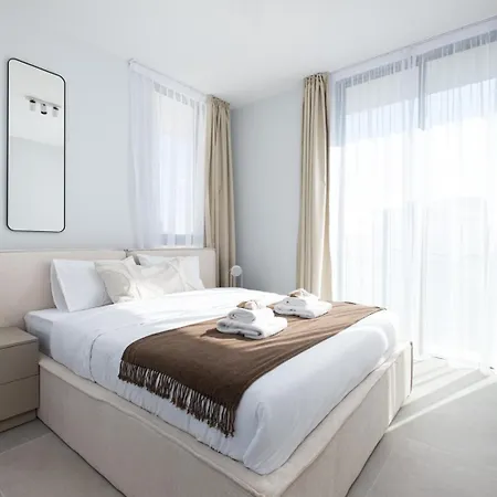 Apartment Allure *